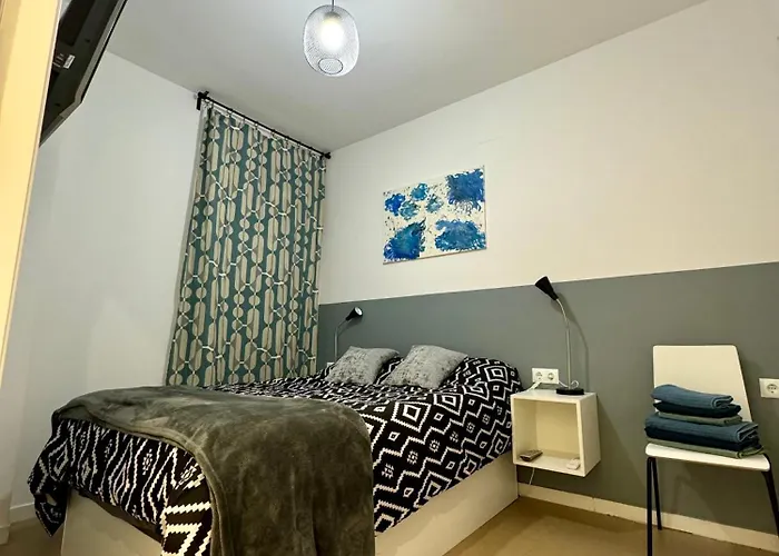 Moderno Apartamento Con Parking,Tarrassa, Barcelona