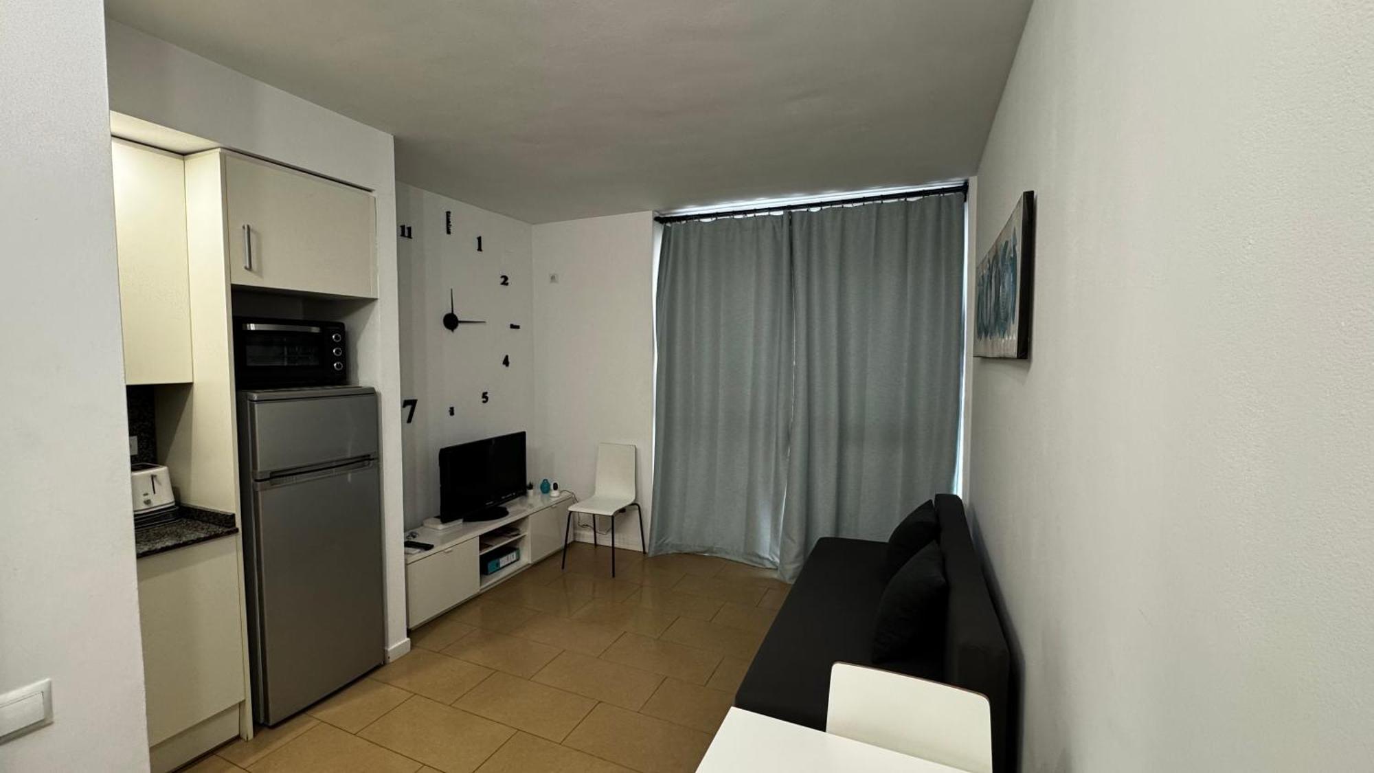 Moderno Con Parking,tarrassa, Barcelona *