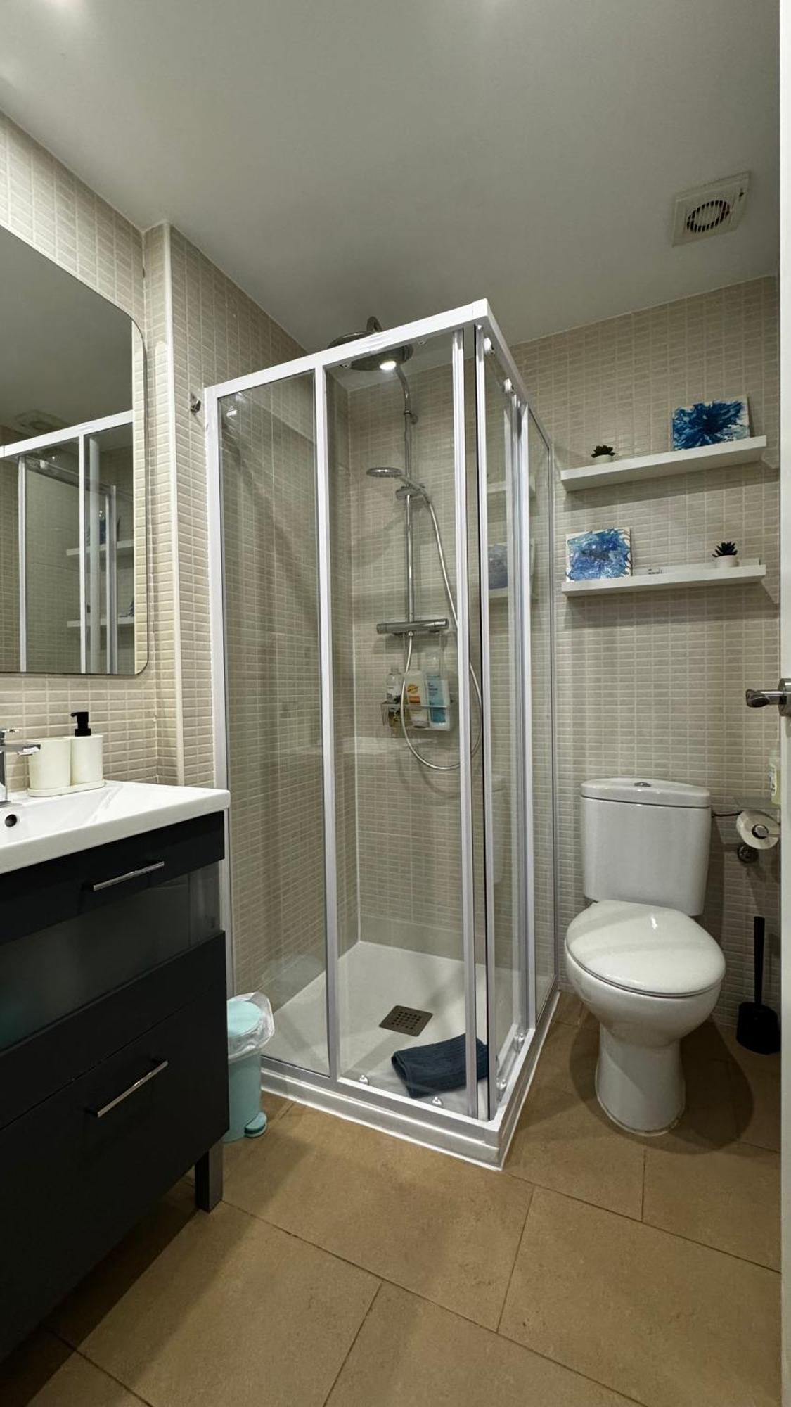 Apartment Moderno Con Parking,tarrassa, Barcelona *
